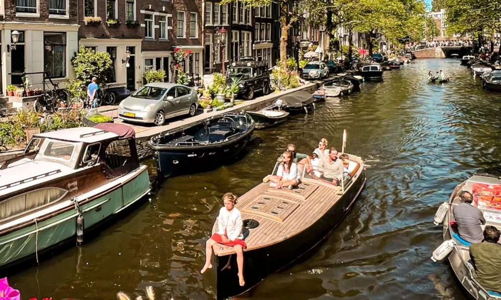 Ultimate Guide to Amsterdam in the Summer: Local Events, Parks & Canal Life